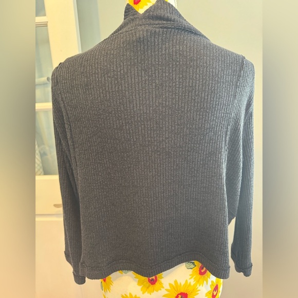 We The Free Mock Neck Ribbed Crop Top Size M - Picture 4 of 10